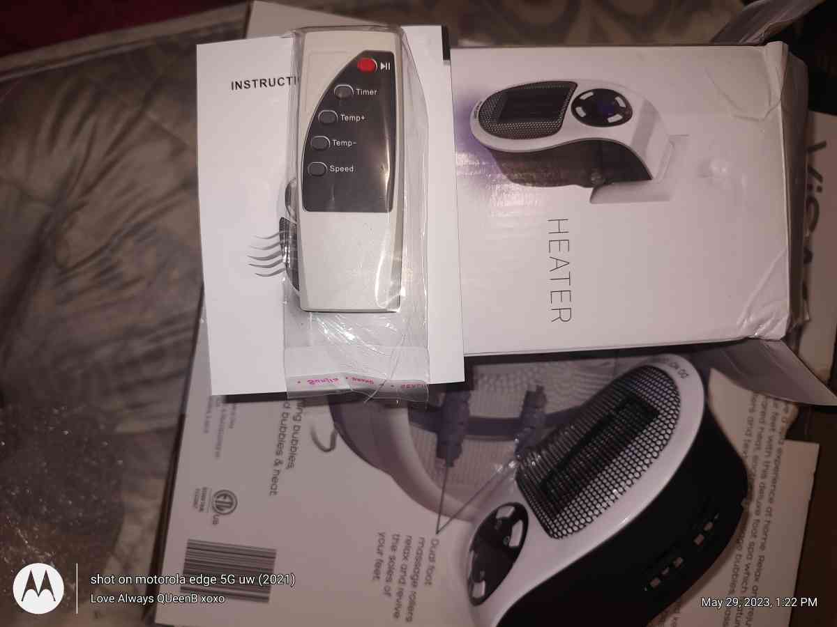 4 brand new portable plug in new heaters still in box - Agency, Missouri - FleaMarketBay