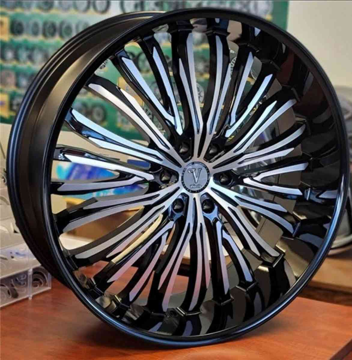 chrome black machine rims - Belleville, Michigan