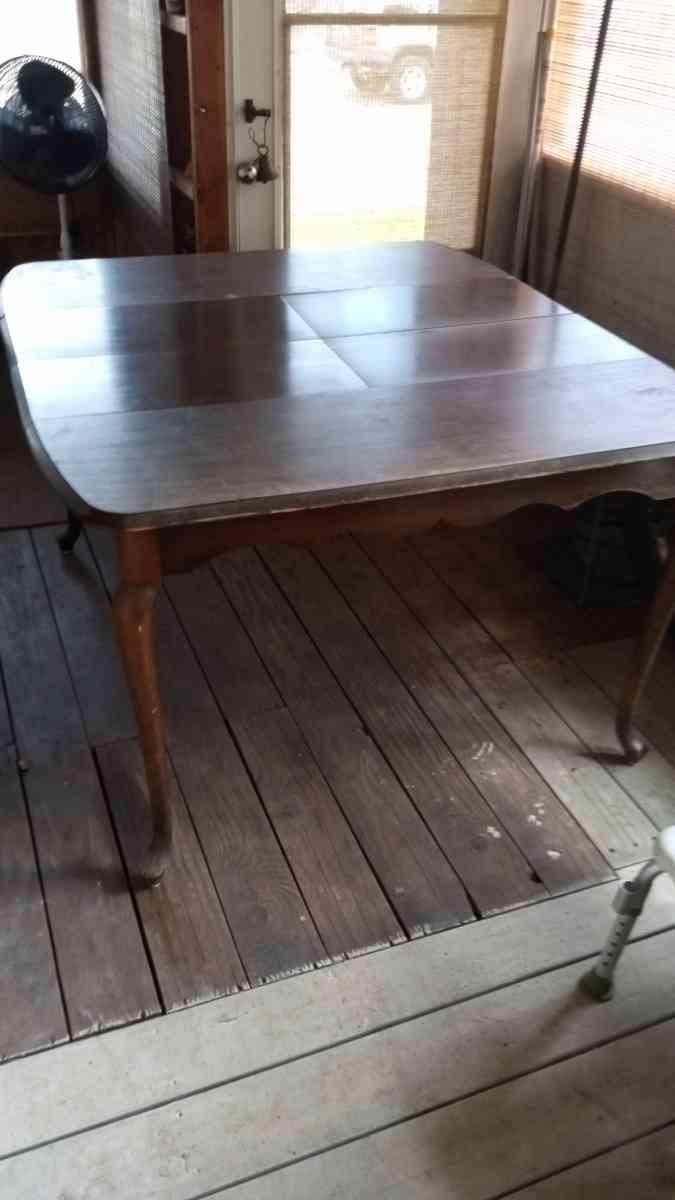 antique table - Salem, Oregon - FleaMarketBay