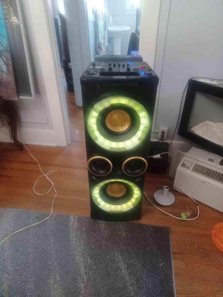 Philips nx5 stereo system - Detroit, Michigan - FleaMarketBay