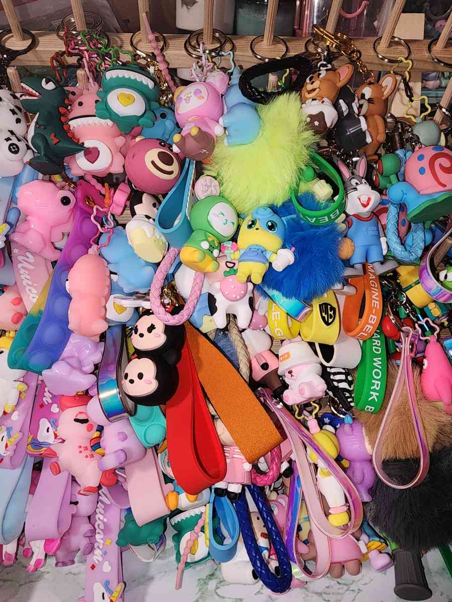 Cute Keychains - Johnson City, New York - FleaMarketBay