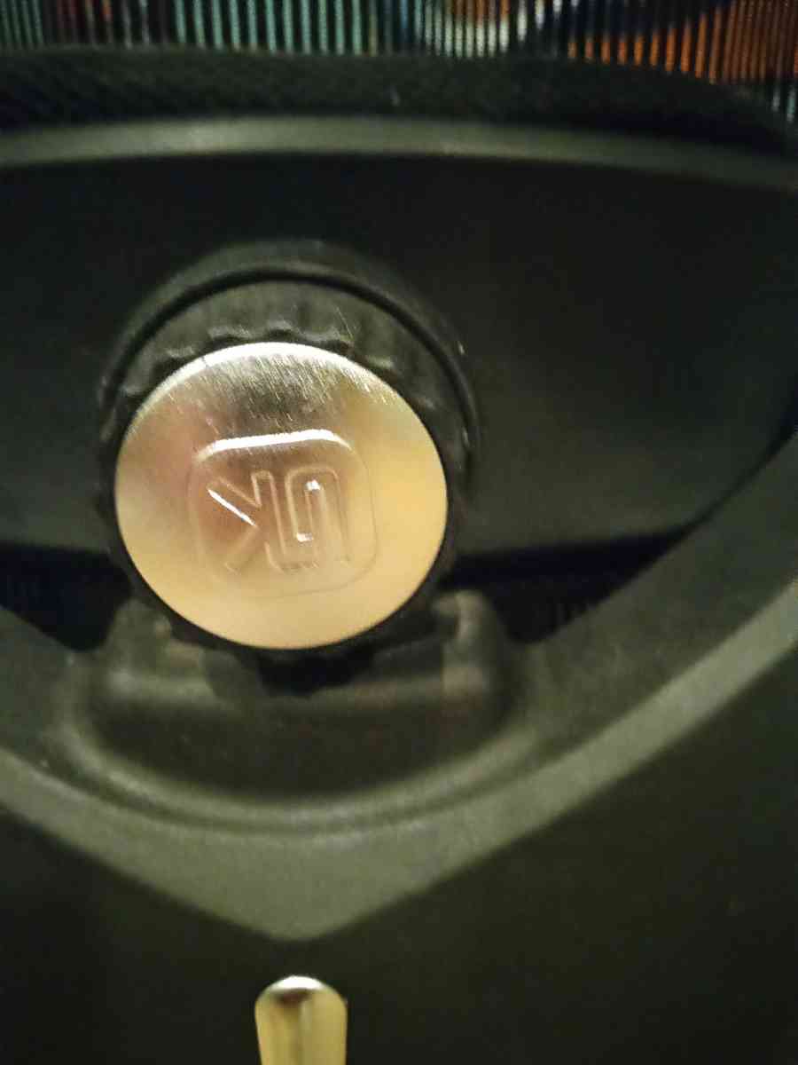 SIHOO Desk Chair Classic M18 Triple Spine Support - West Covina, California - FleaMarketBay