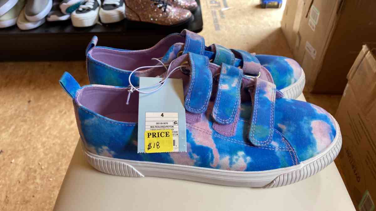 girls shoes - Quapaw, Oklahoma - FleaMarketBay