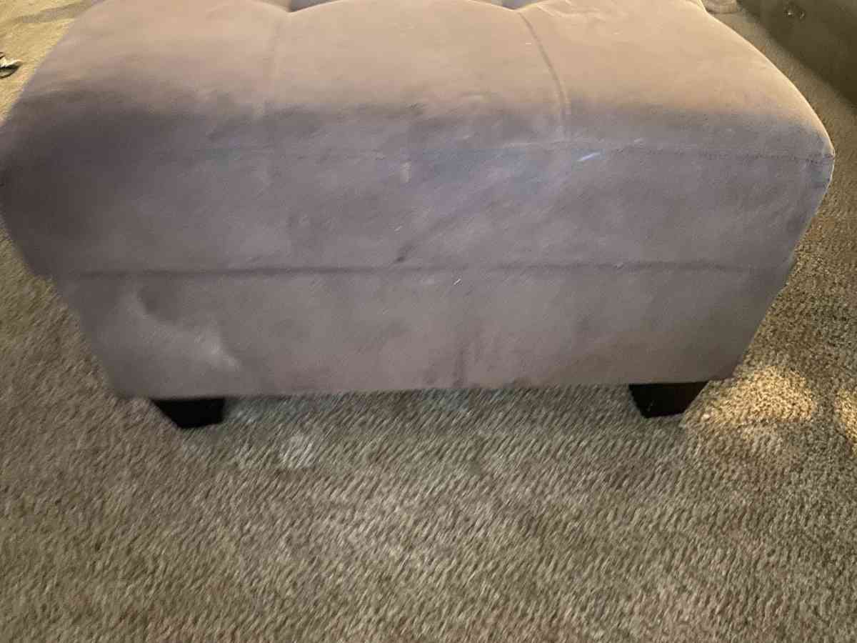 ottoman purchased from rc Willey - Roy, Utah - FleaMarketBay