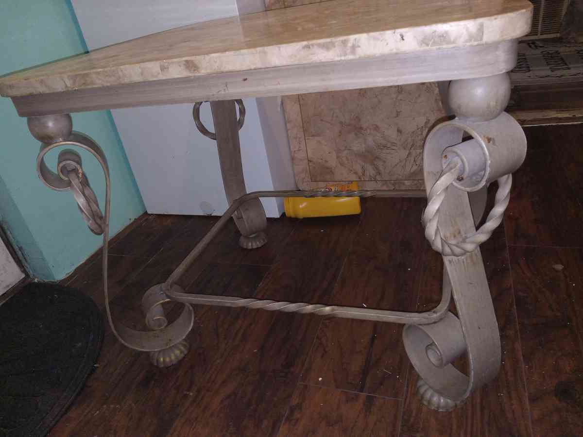 two end tables - Tallahassee, Florida