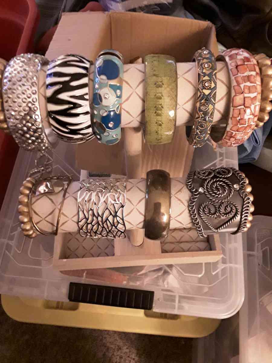 Bracelets - Portland, Oregon - FleaMarketBay