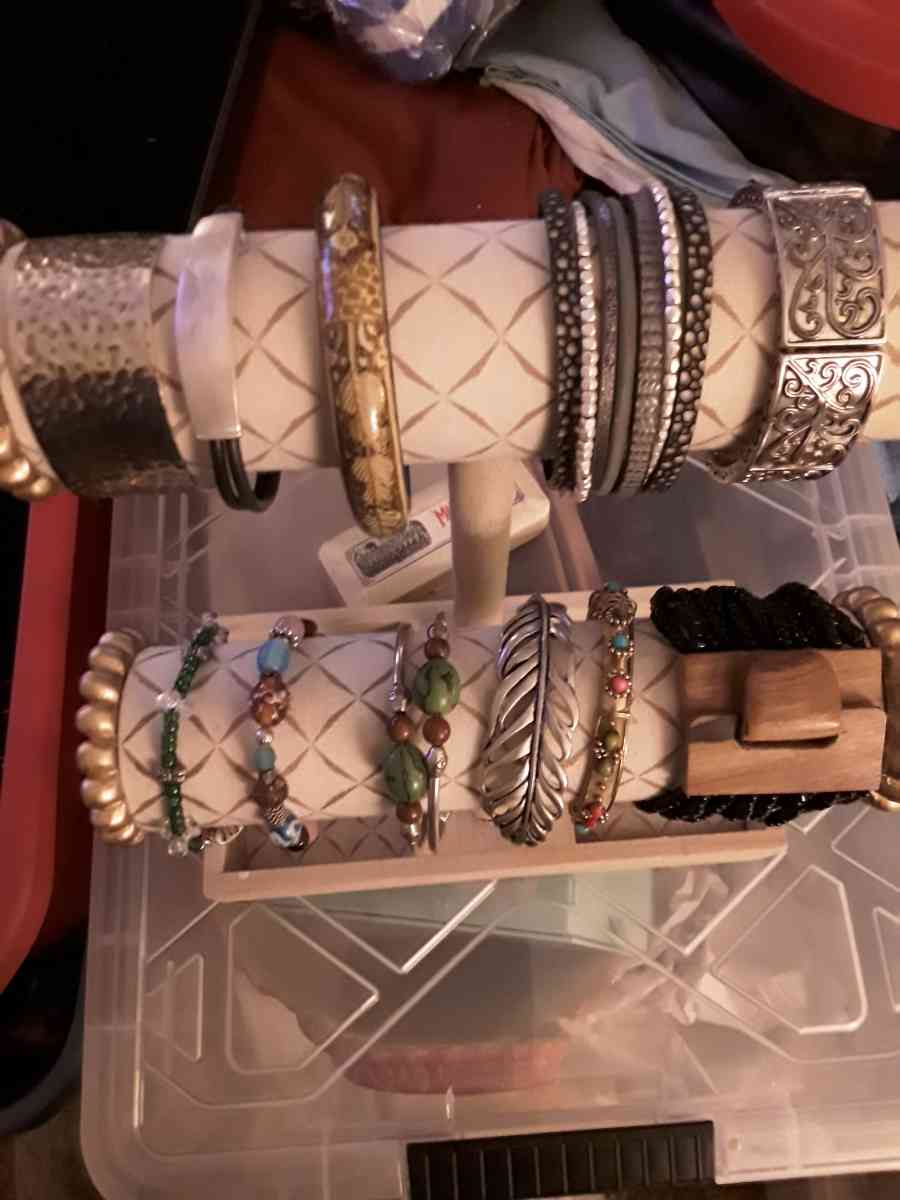 Bracelets - Portland, Oregon - FleaMarketBay