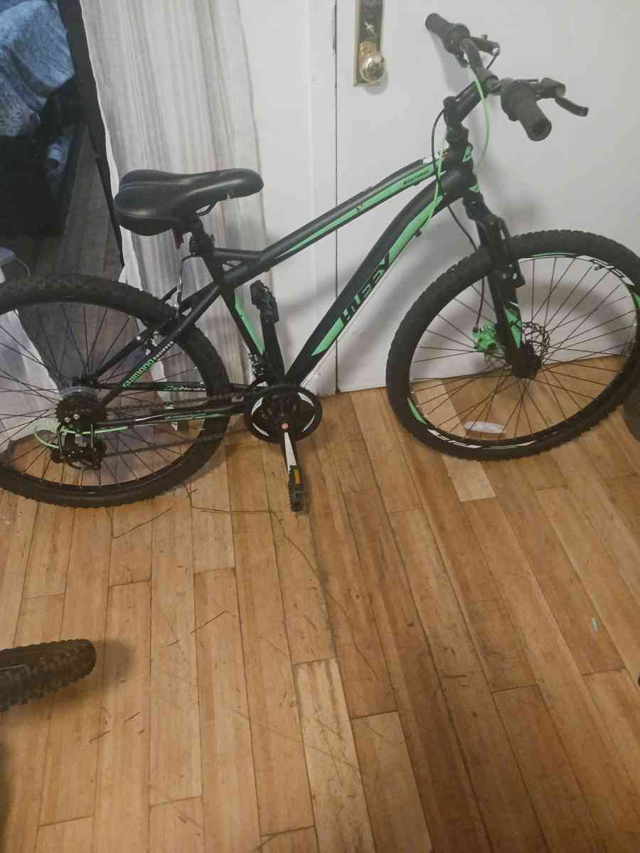 Nighthawk Mens Mountain Bike Black and Green 26inch - New York, New York