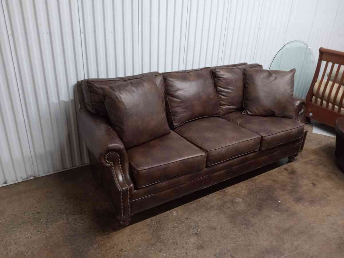 Estate Sale Leather Couches - Orange, New Jersey - FleaMarketBay