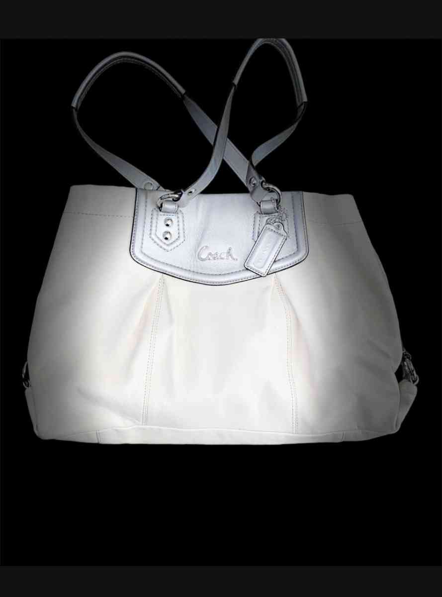 coach bag SALE ONLY TODAY - San Bernardino, California