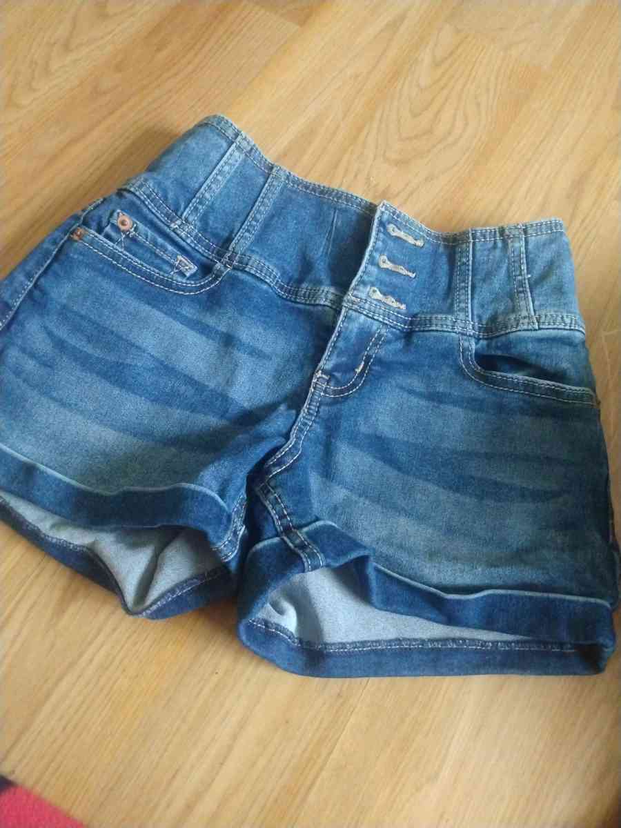 shorts - Wynne, Arkansas