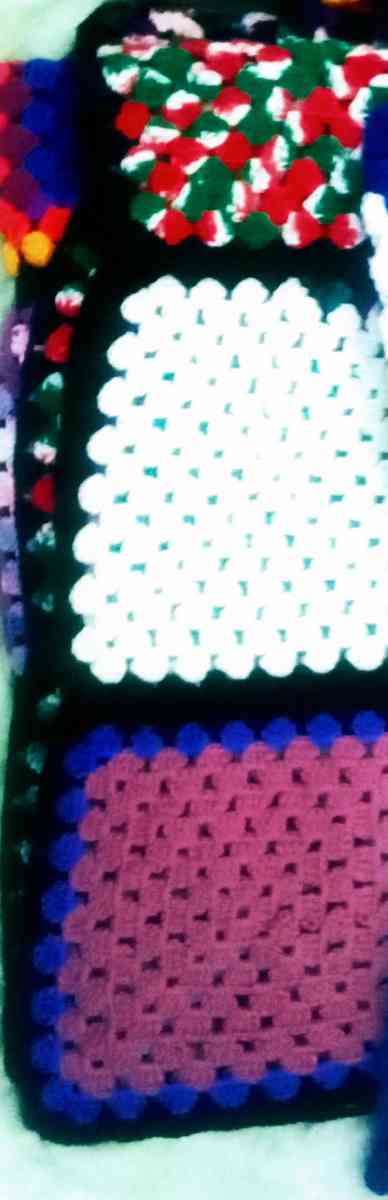 HOMEMADE CROCHETED BLANKETS - Alliance, Ohio - FleaMarketBay