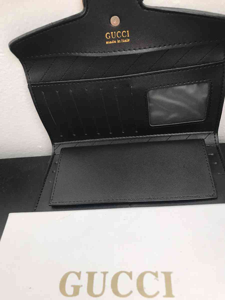 wallet - Renton, Washington - FleaMarketBay