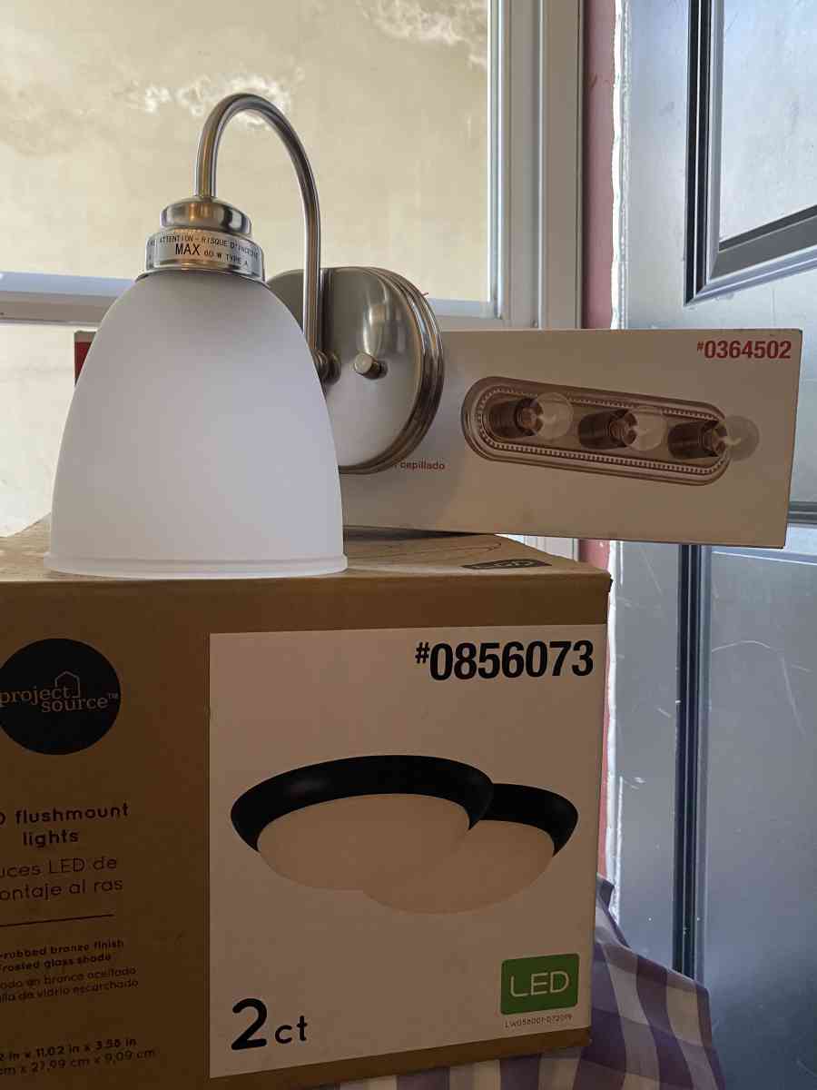 light fixtures all new - Roy, Utah - FleaMarketBay