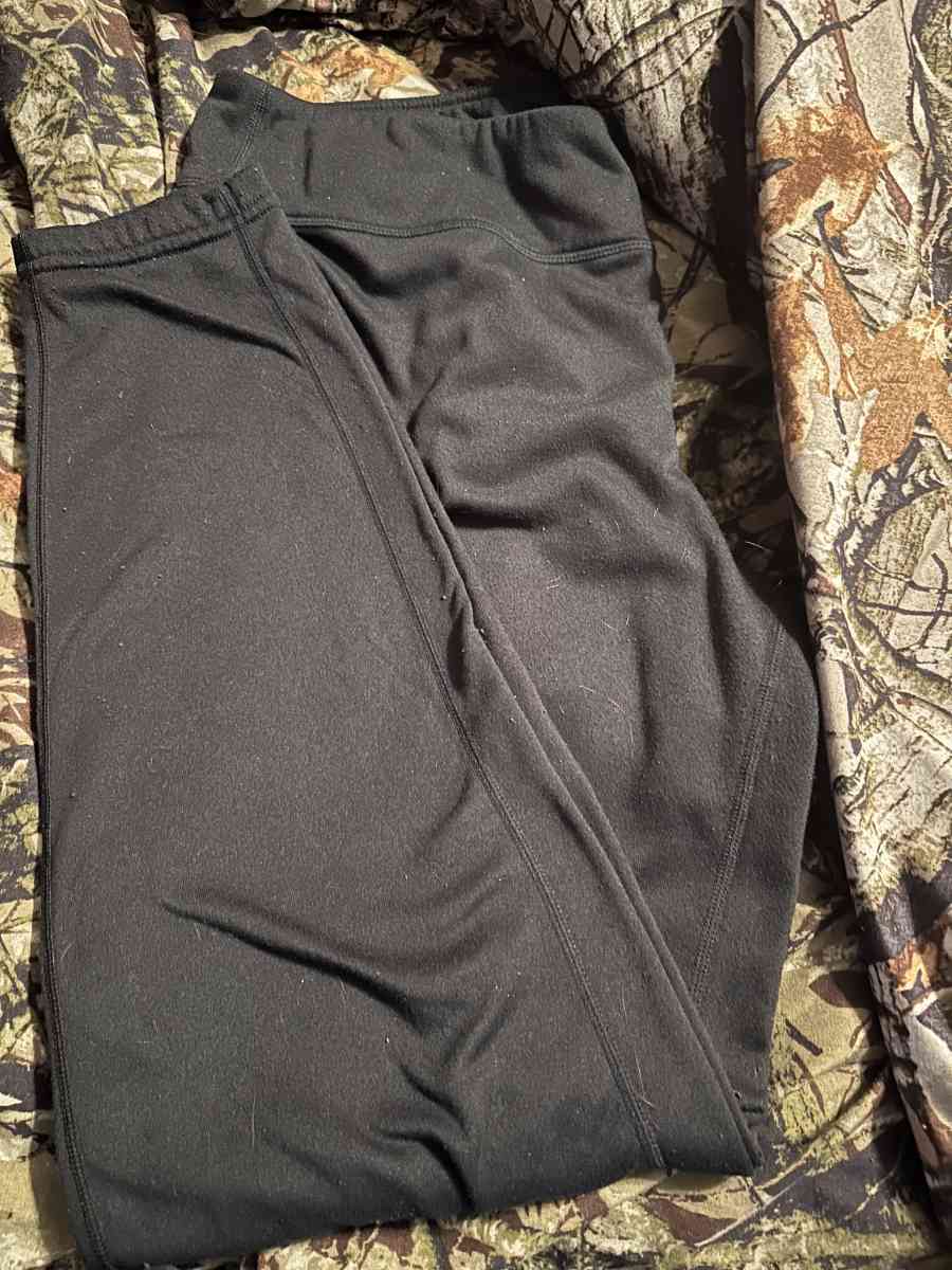 Womens thermal leggings size 2XL - Monroeville, Alabama