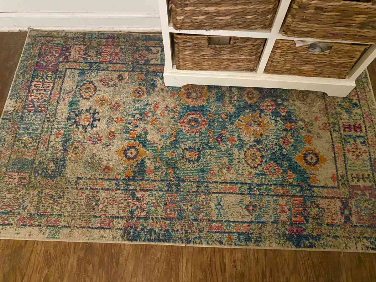 Beautiful ornate area rugs - Claremont, California - FleaMarketBay