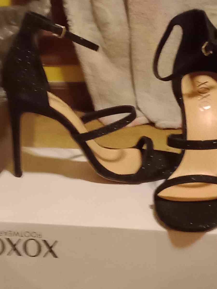 ladies heels - Ahoskie, North Carolina - FleaMarketBay