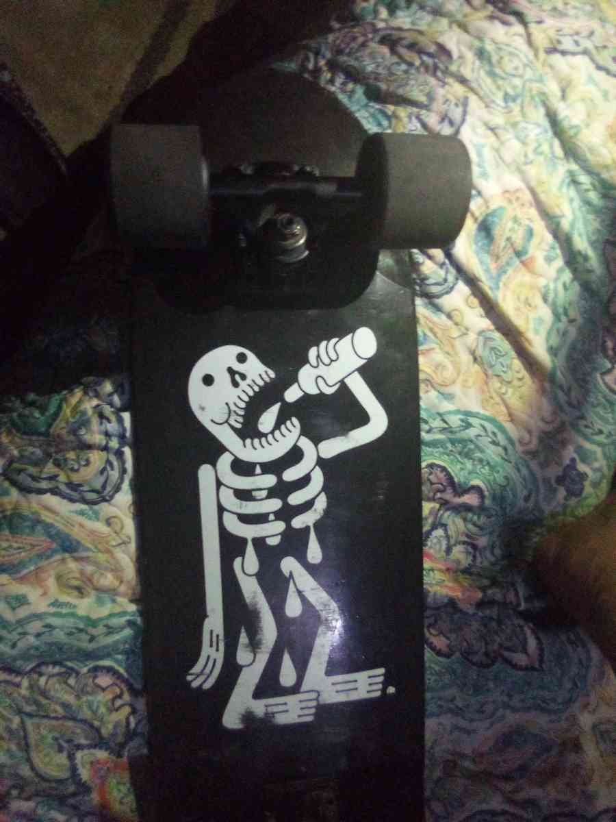 landyachtz skateboard - San Antonio, Texas - FleaMarketBay