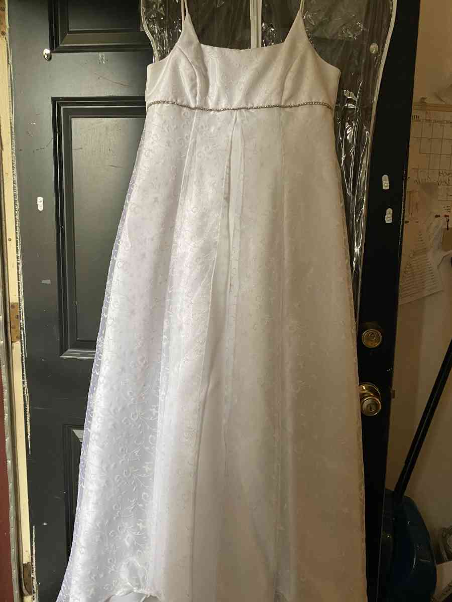 white wedding dress with Silver accents - Roy, Utah