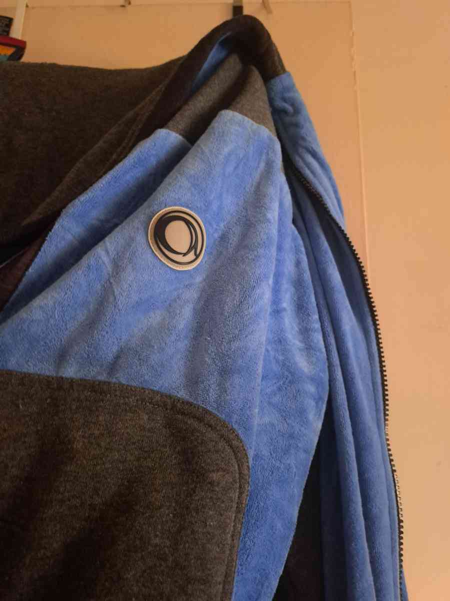 Hoodie Coogie - Virginia Beach, Virginia - FleaMarketBay