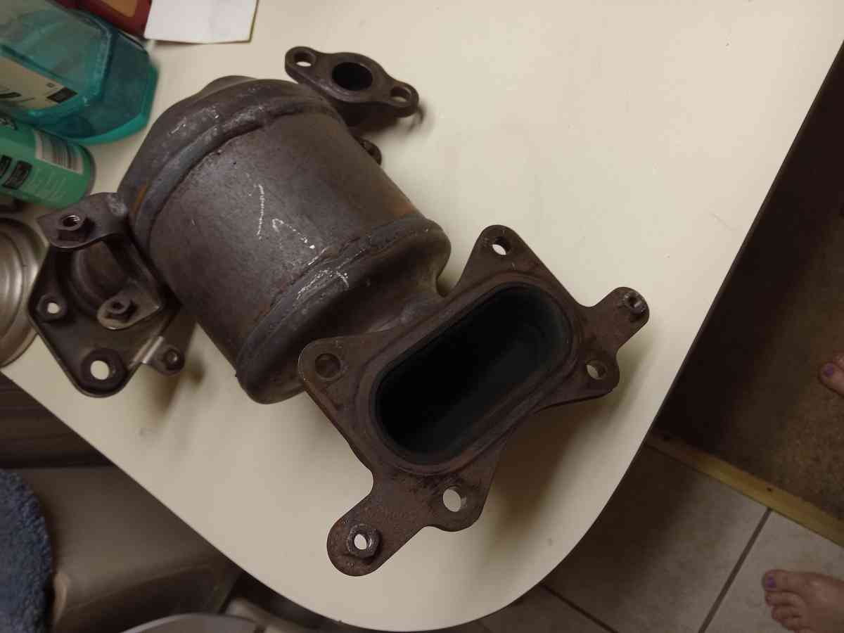 1998 Honda Fit catalytic converter already taken off vehicle - Kennesaw, Georgia - FleaMarketBay