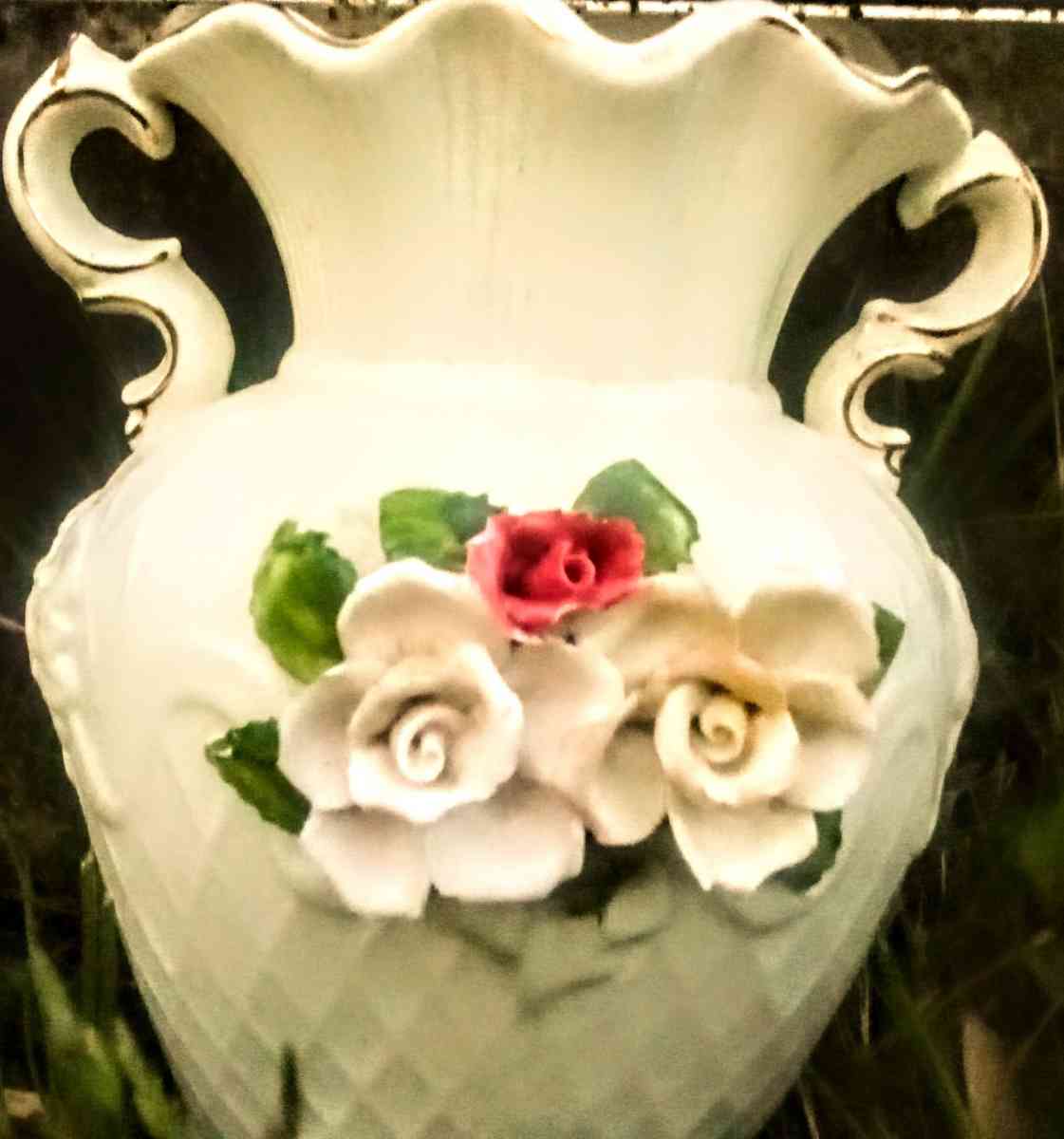 GLASS WALL VASE - Alliance, Ohio