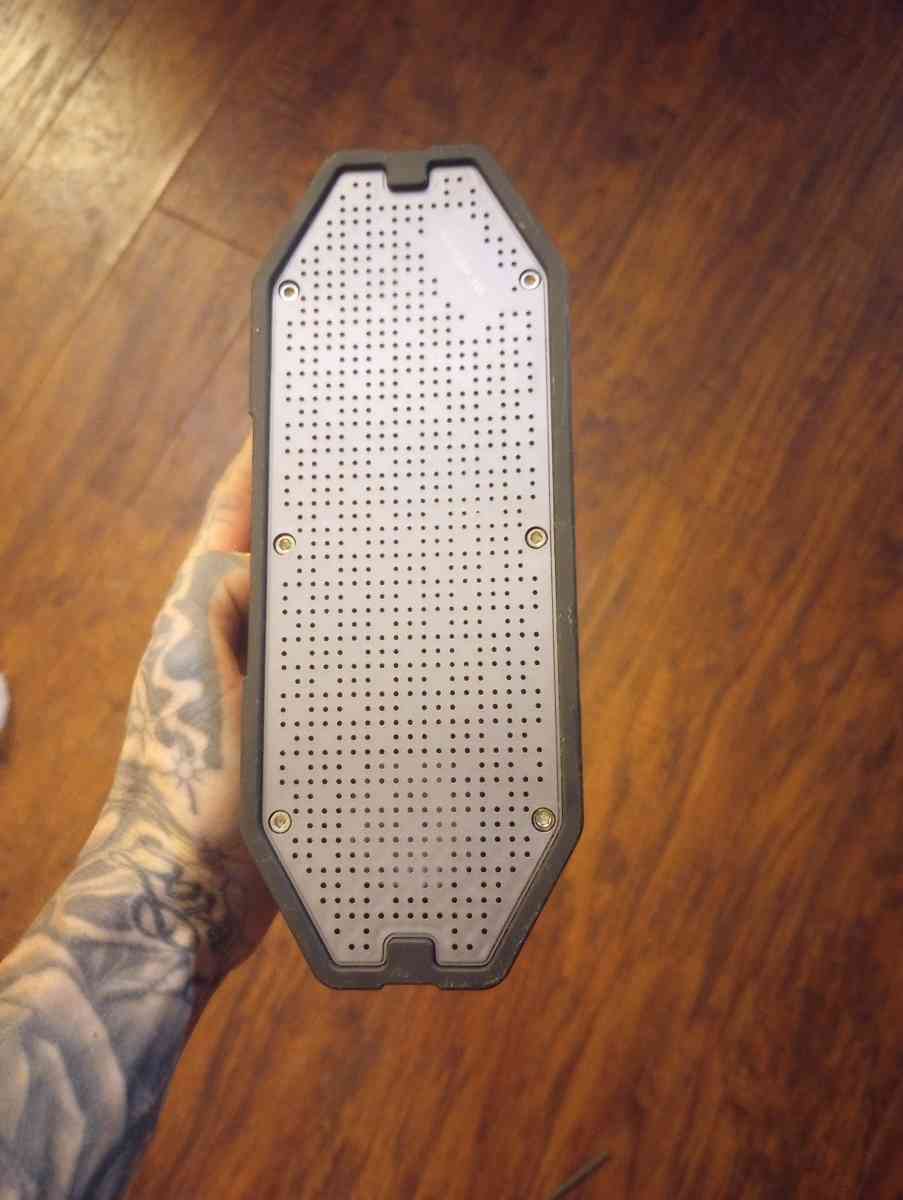 Mercury Bluetooth speaker - Aurora, Colorado - FleaMarketBay