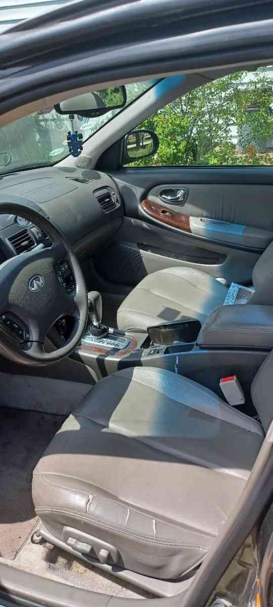 2001 Infiniti I30 - Gurnee, Illinois - FleaMarketBay