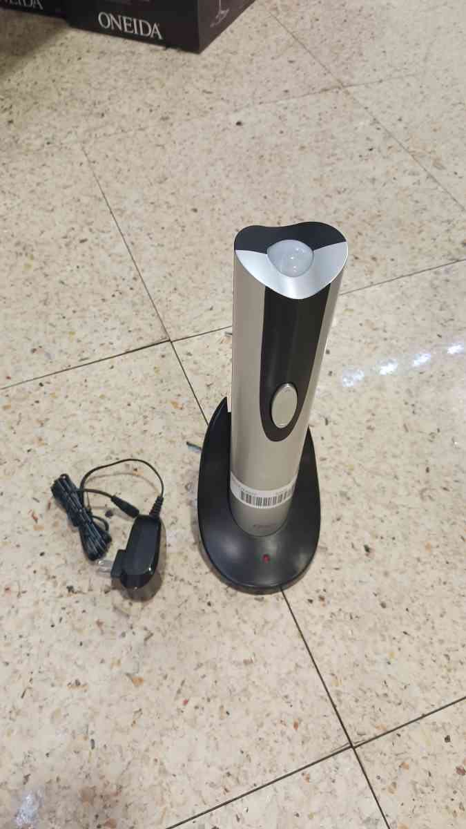 Electronic wine opener - Atlanta, Georgia