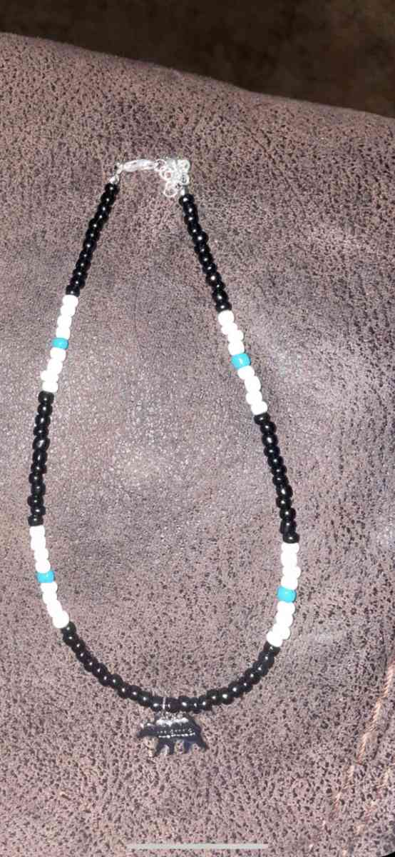 Necklaces and bracelets - Bay City, Texas - FleaMarketBay