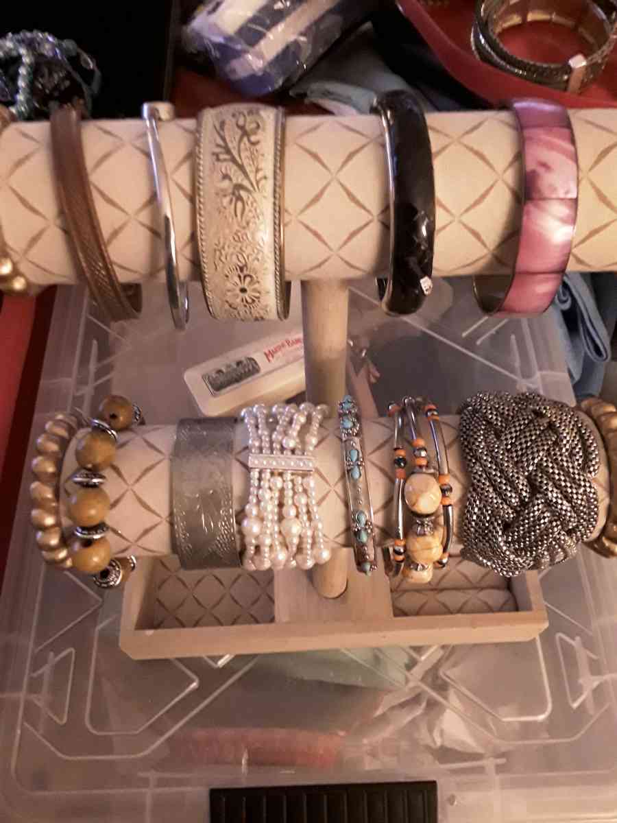 Bracelets - Portland, Oregon - FleaMarketBay