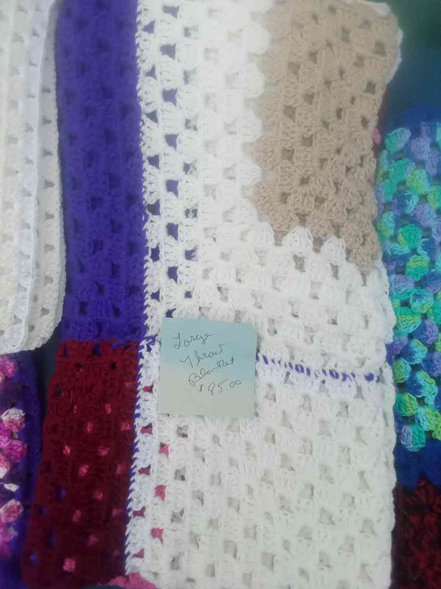 HOMEMADE CROCHETED BLANKETS - Alliance, Ohio - FleaMarketBay