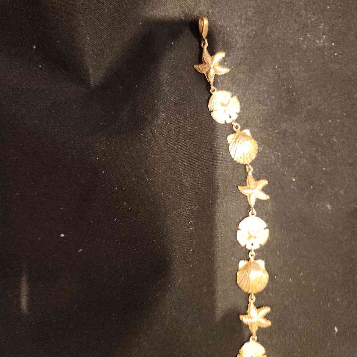 Sanddollar and Starfish Gold Bracelet - Hawley, Pennsylvania - FleaMarketBay