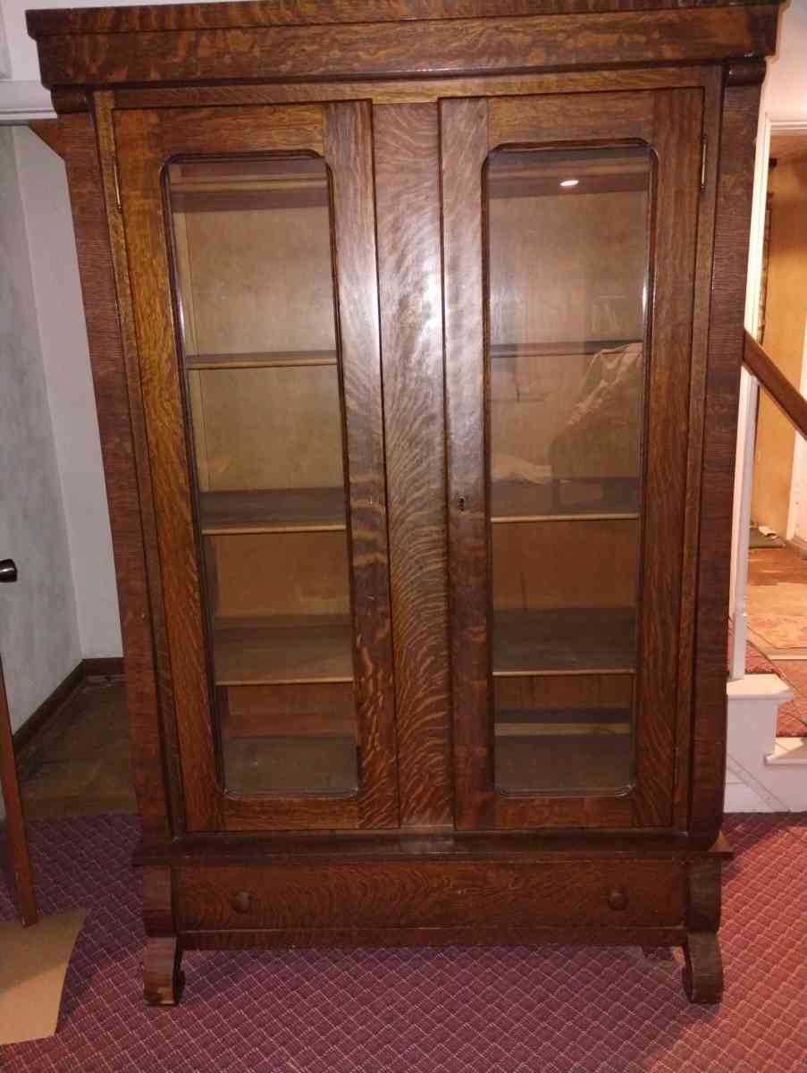 solid tiger oak display cabinet - Louisville, Kentucky