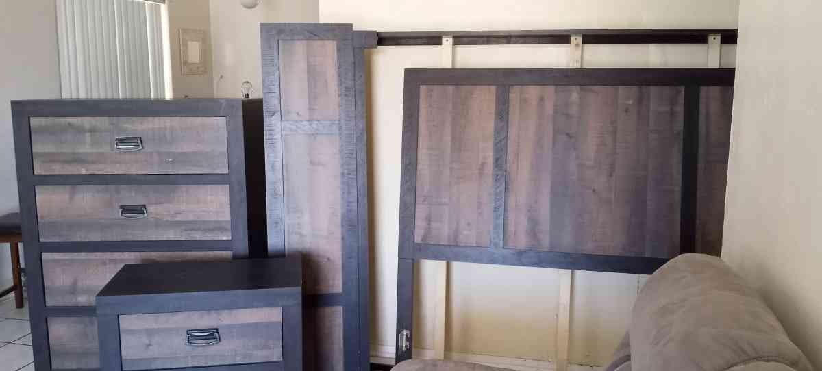 queen Bedroom - El Paso, Texas