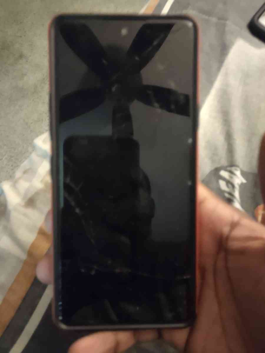 phones and cases - Merrillville, Indiana - FleaMarketBay