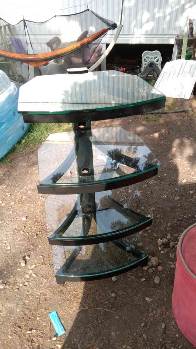 4 Floating Glass Shelves TV Console - Manteno, Illinois