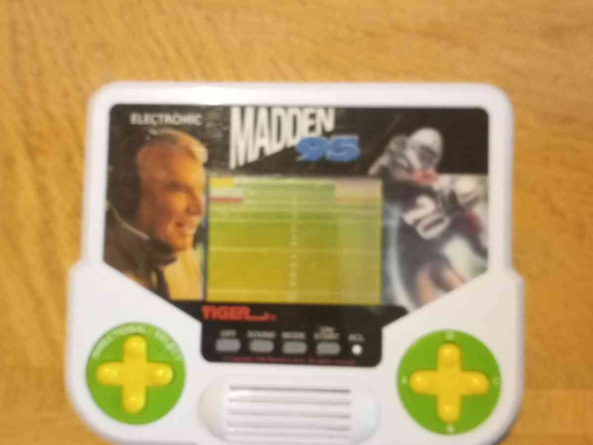 Nintendo Games x4 And Mint Handheld Madden 95 - Eden, North Carolina - FleaMarketBay