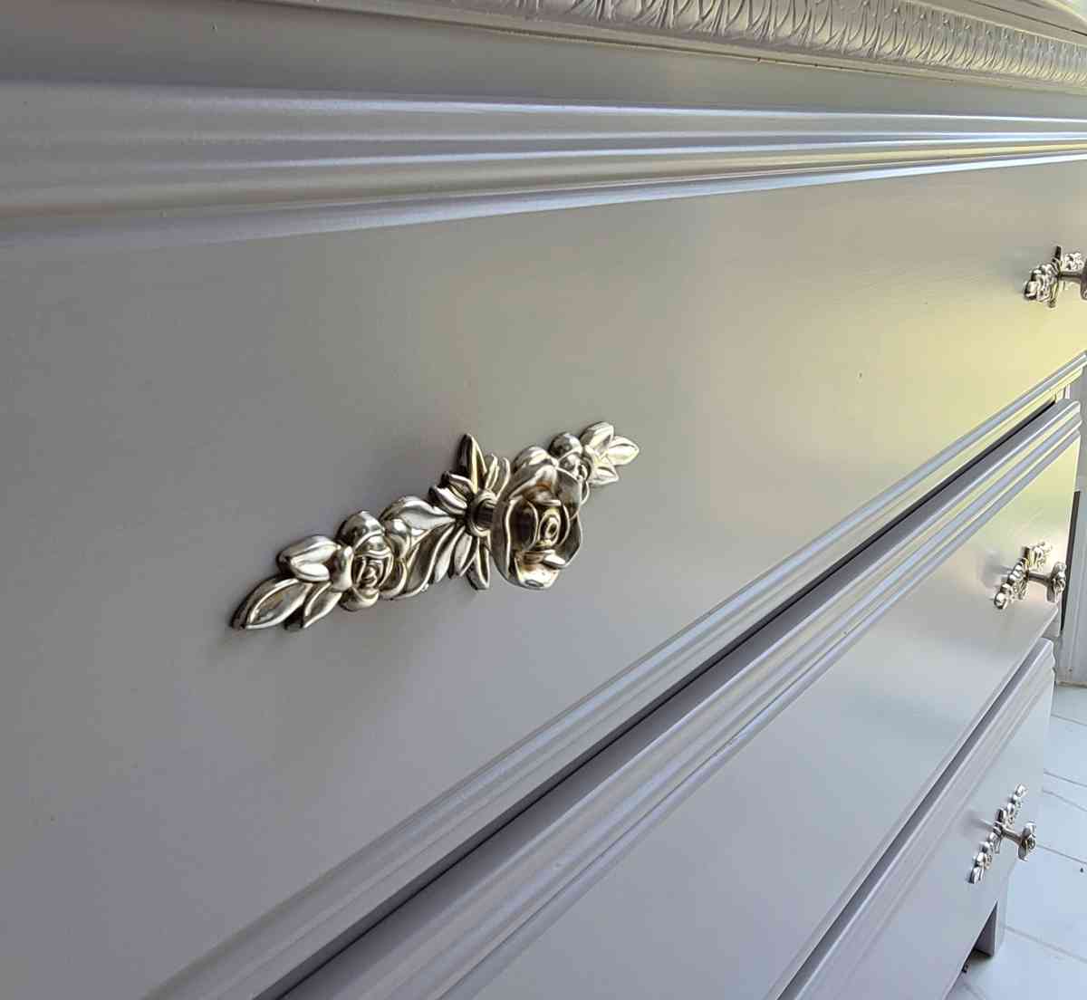 Beautiful Refinished dresser - Elgin, Illinois - FleaMarketBay