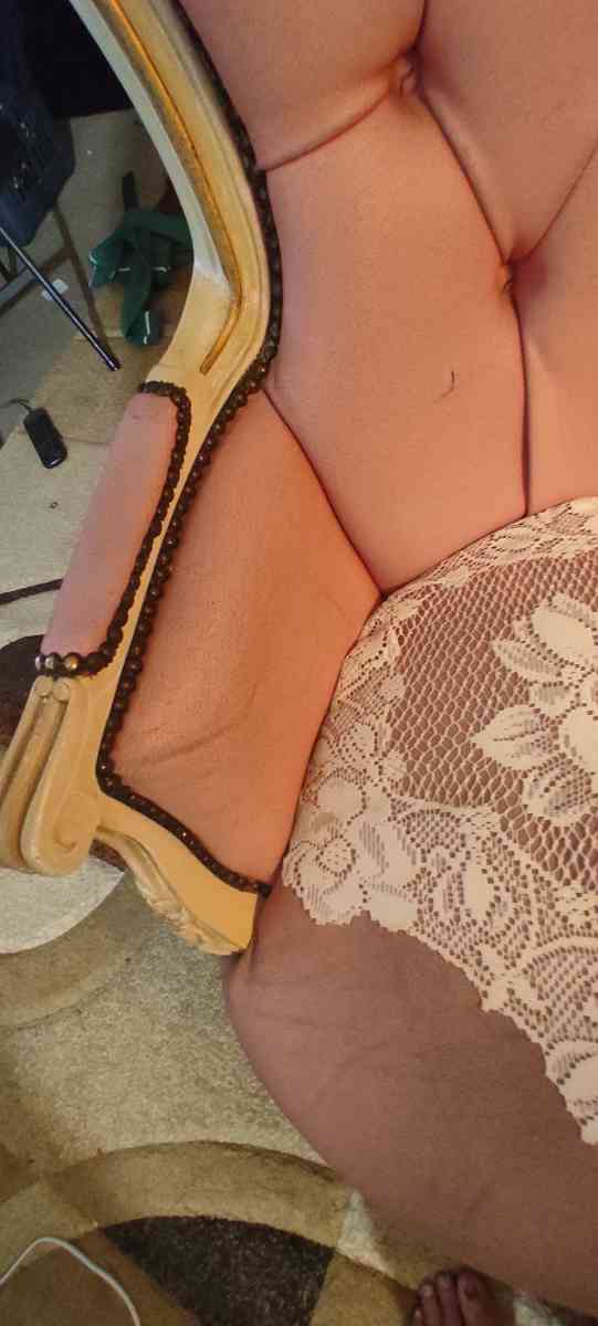 LOUIS XV ARMCHAIR - Tacoma, Washington - FleaMarketBay