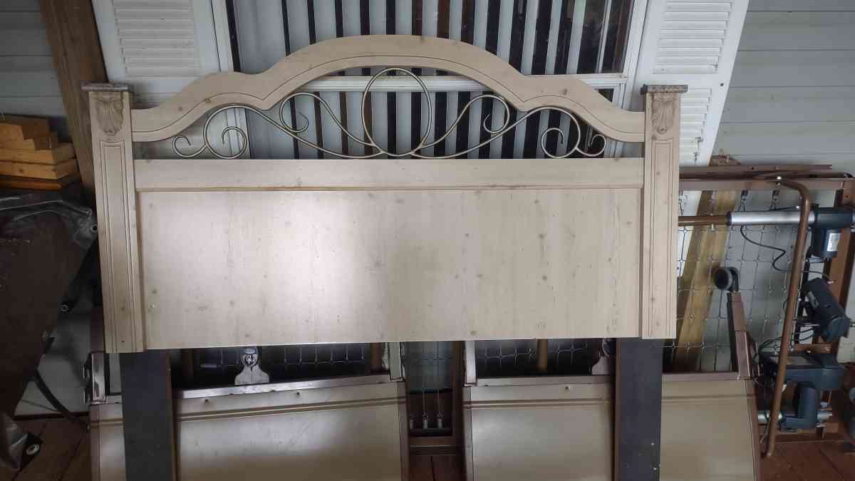 queen headboard - Jennings, Florida