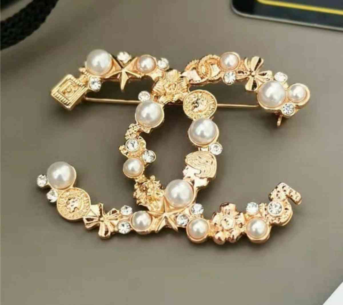 brooch cC pin - Mission Viejo, California - FleaMarketBay