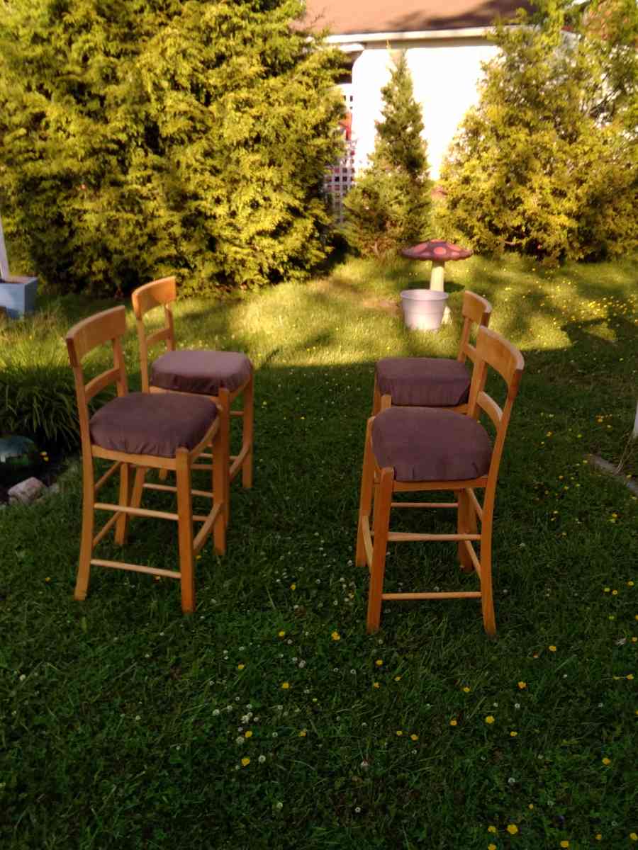 4 bar height wood stools - Princeton, West Virginia - FleaMarketBay