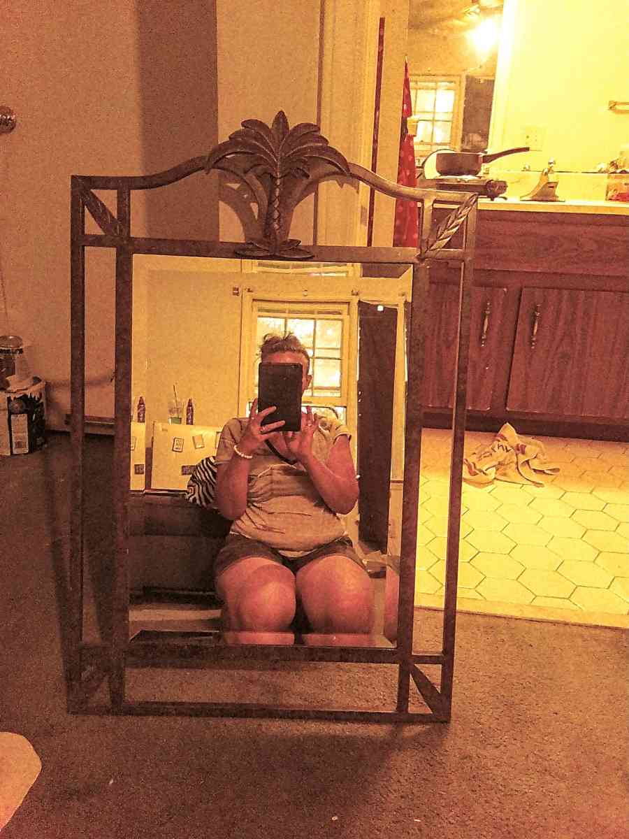 mirrow - Spartanburg, South Carolina