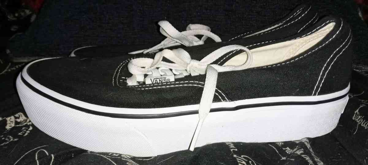 Navy and white off the wall Unisex Vans - Akron, Ohio - FleaMarketBay