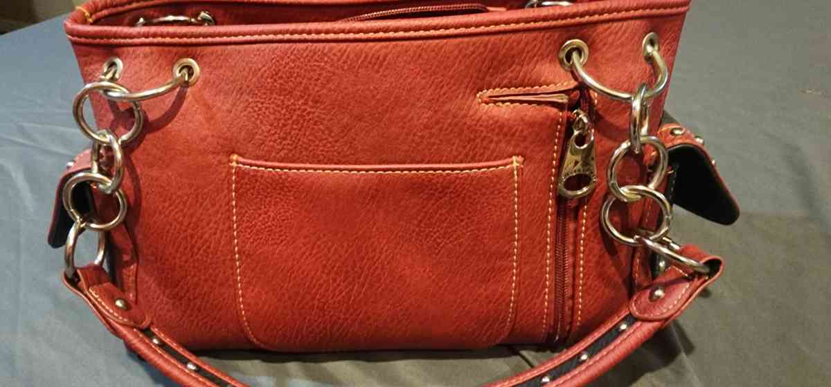 purse - Kokomo, Indiana - FleaMarketBay