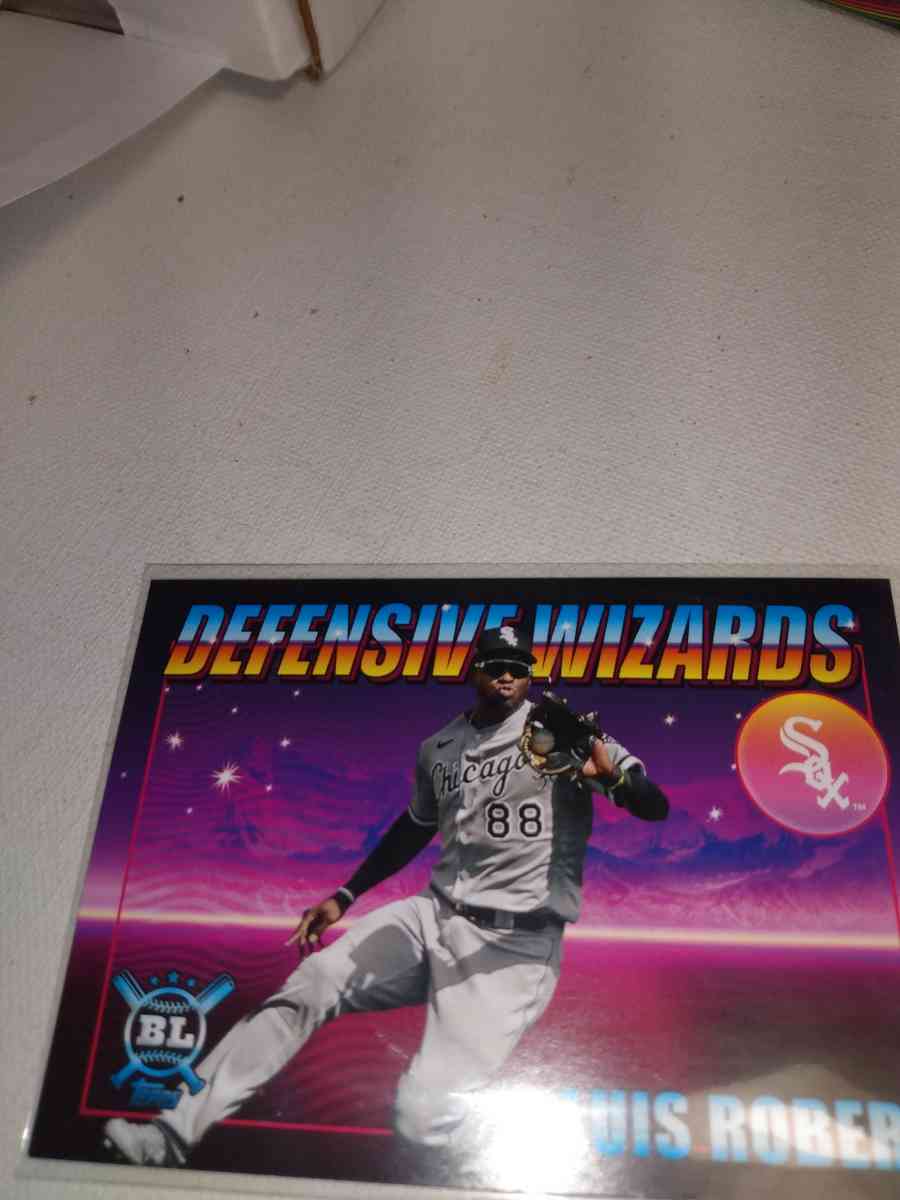 2021 Topps Big League Luis Robert defensive wizard - Alicia, Arkansas