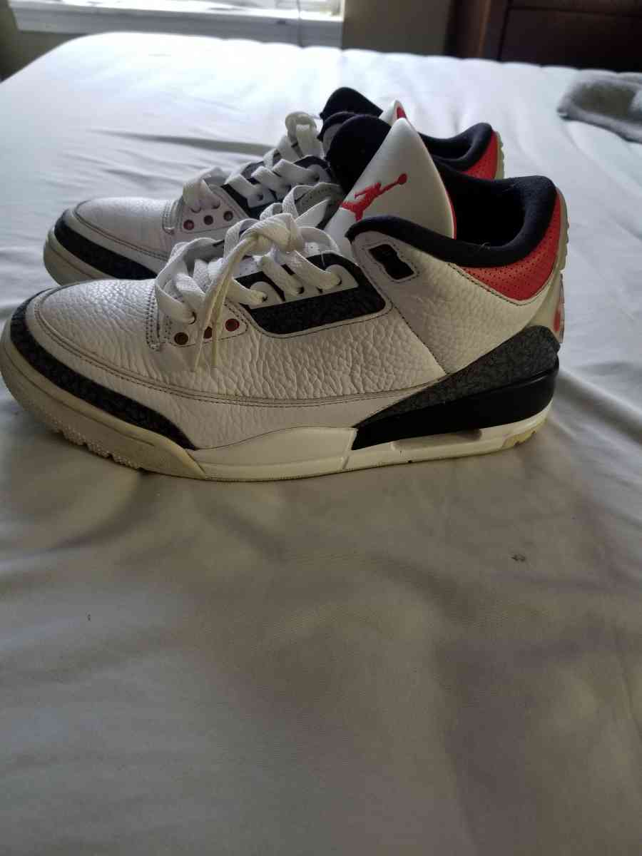Air Jordan Retro 3s - Clarksville, Tennessee - FleaMarketBay