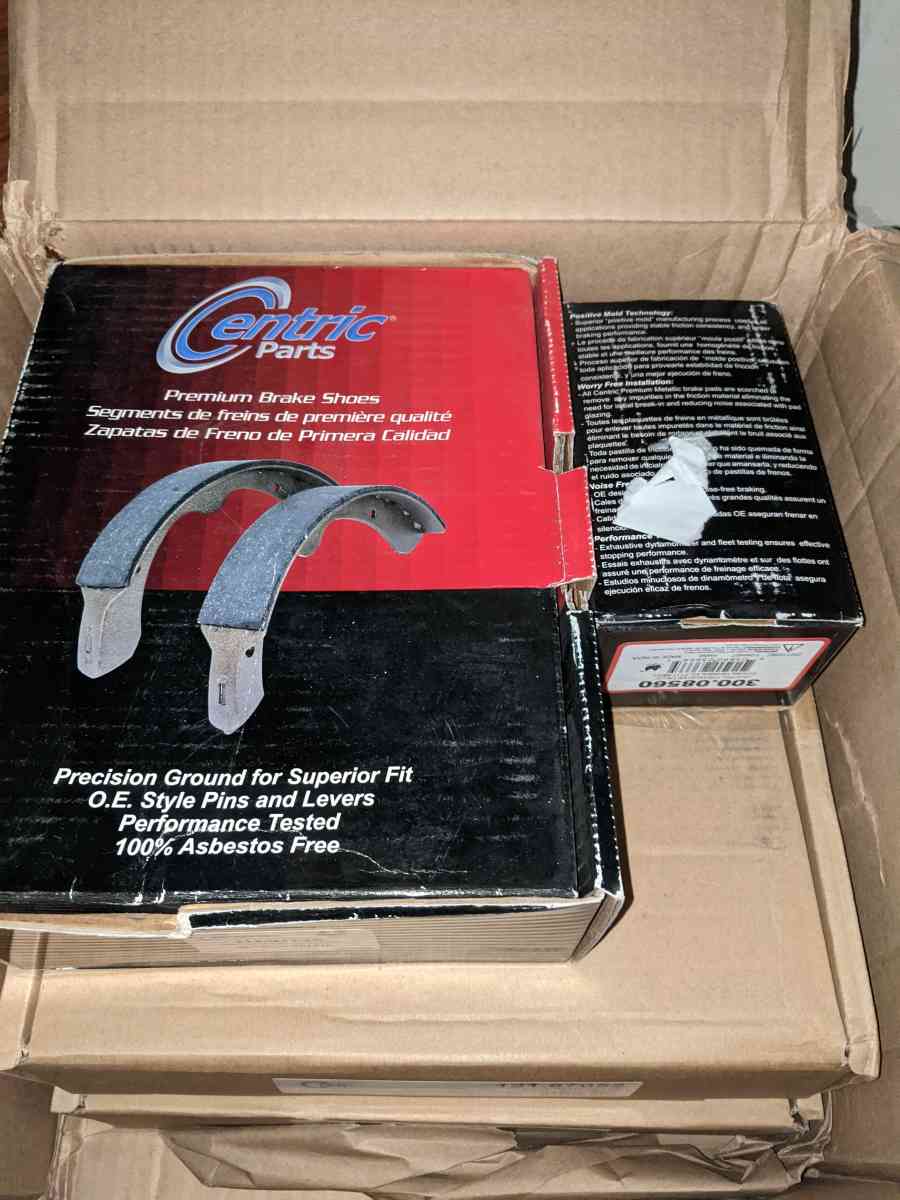 2002 jeep liberty 6 cyl   front brakes pads and rotors - Fostoria, Ohio