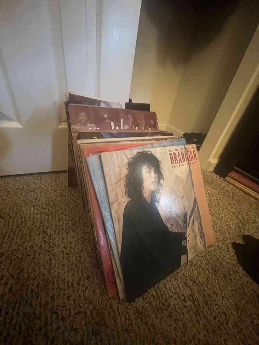 blue tooth record player with power cord - Brentwood, California - FleaMarketBay